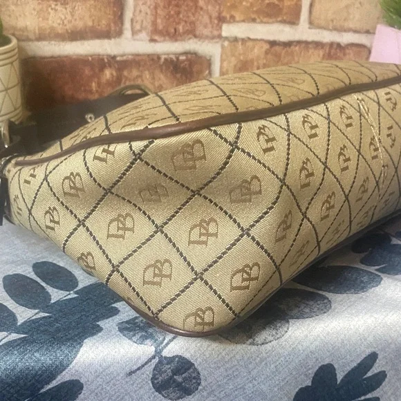 Dooney & Bourke shoulder bag and wristlet combo - Picture 8 of 16